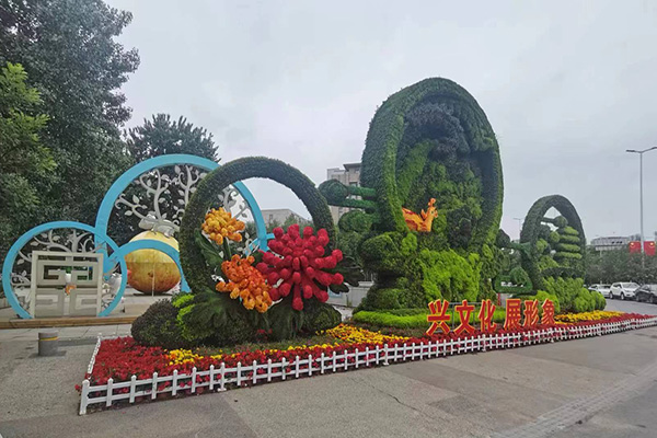 沈阳仿真植物给城市增加了自然绿色生机盎然的气息